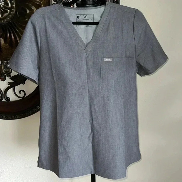 FIGS Men’s Graphite Gray Scrub Pullover Shirt Top 1 Pocket Large Short Sleeves - Picture 7 of 13